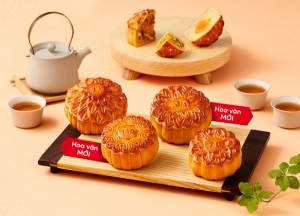 Bánh trung thu givral  thập cẩm gà quay